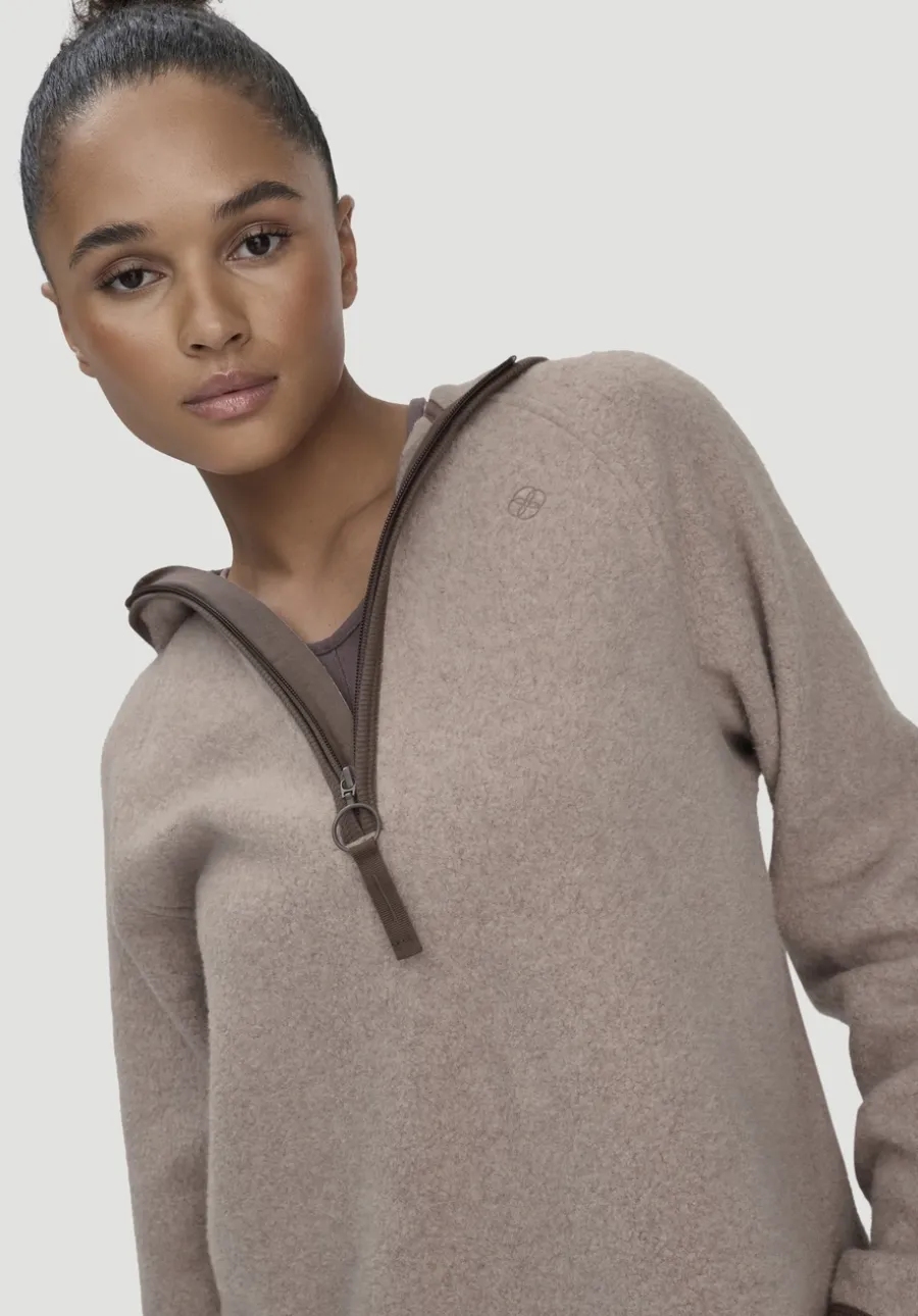 Fleece Hoodie Relaxed ACTIVE LIGHT aus reiner Bio-Baumwolle von hessnatur