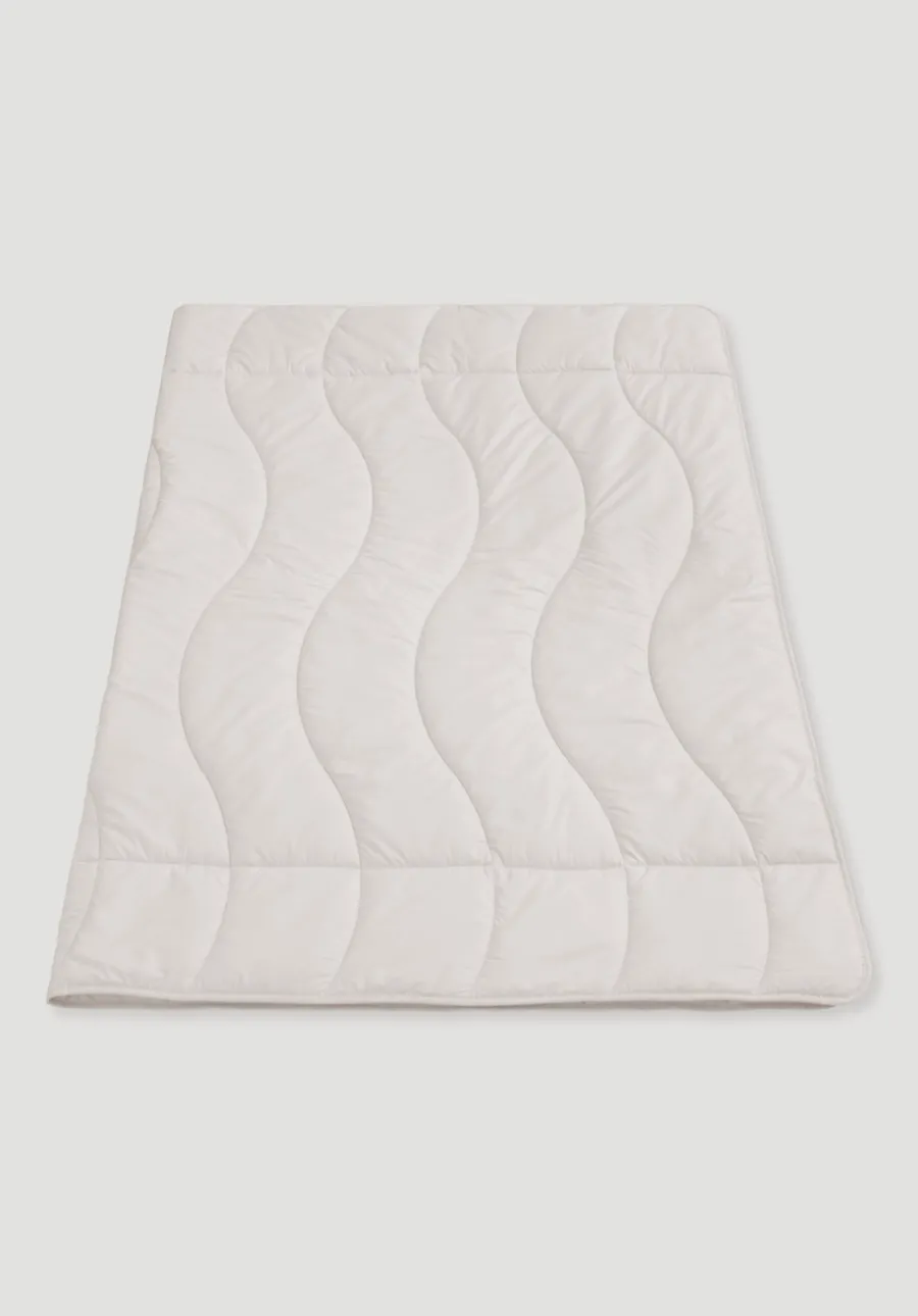 Ganzjahres-Bettdecke TENCEL™ Modal von hessnatur