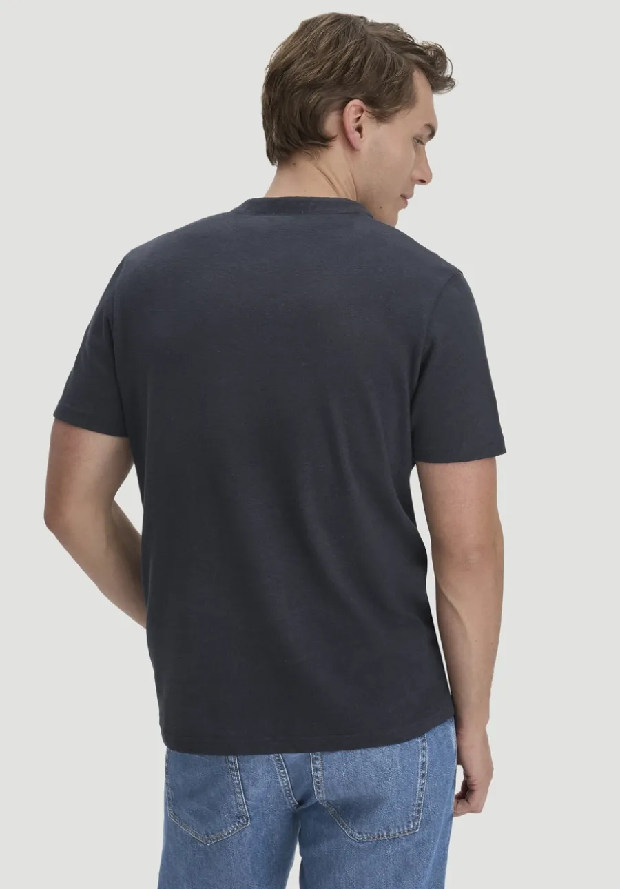 Henley T-Shirt Regular aus Leinen und Bio-Baumwolle von hessnatur