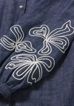 Jeans Bluse Embroidery Relaxed aus reiner Bio-Baumwolle von hessnatur