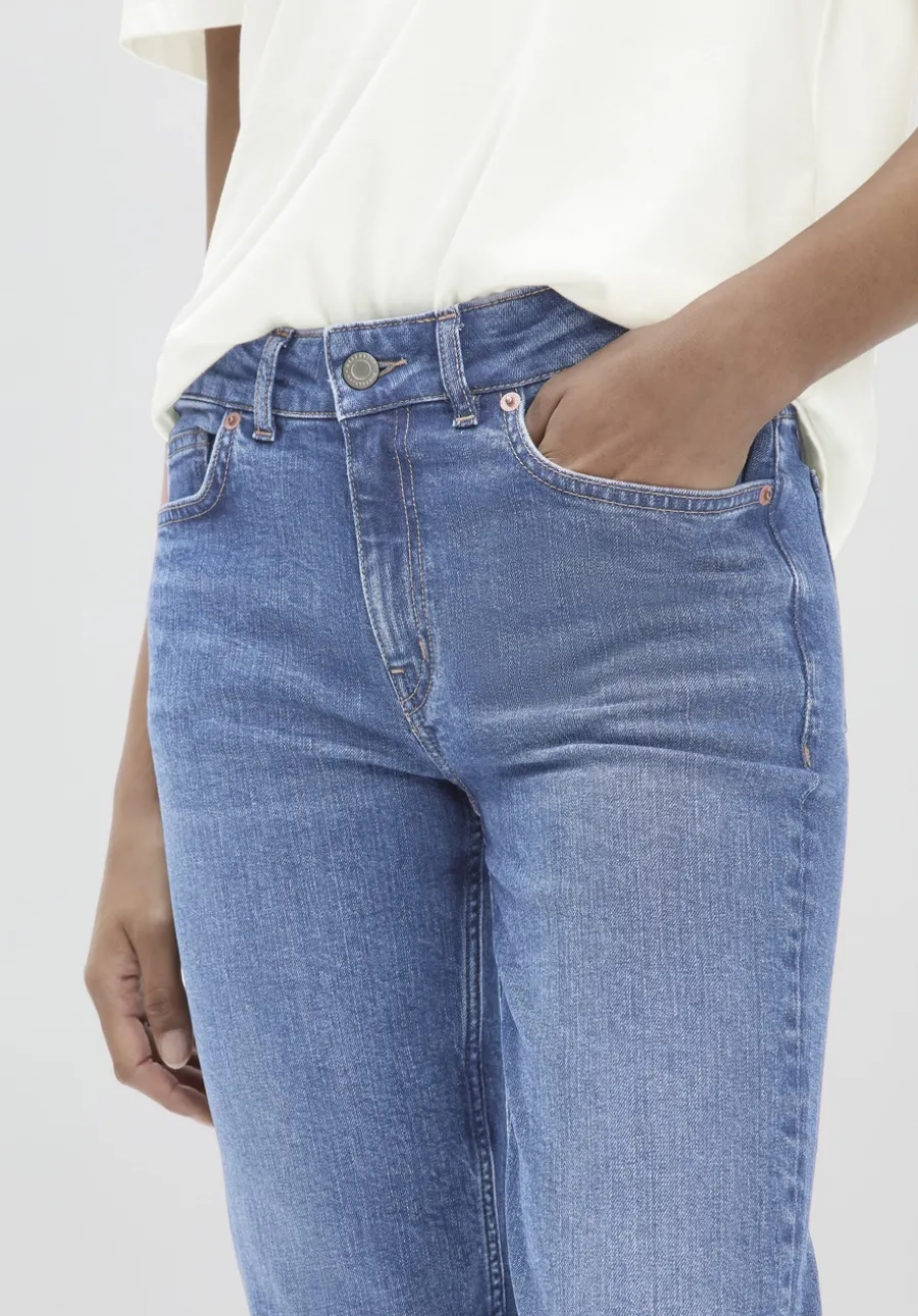 Jeans LEA Mid Rise Slim aus Bio-Denim von hessnatur