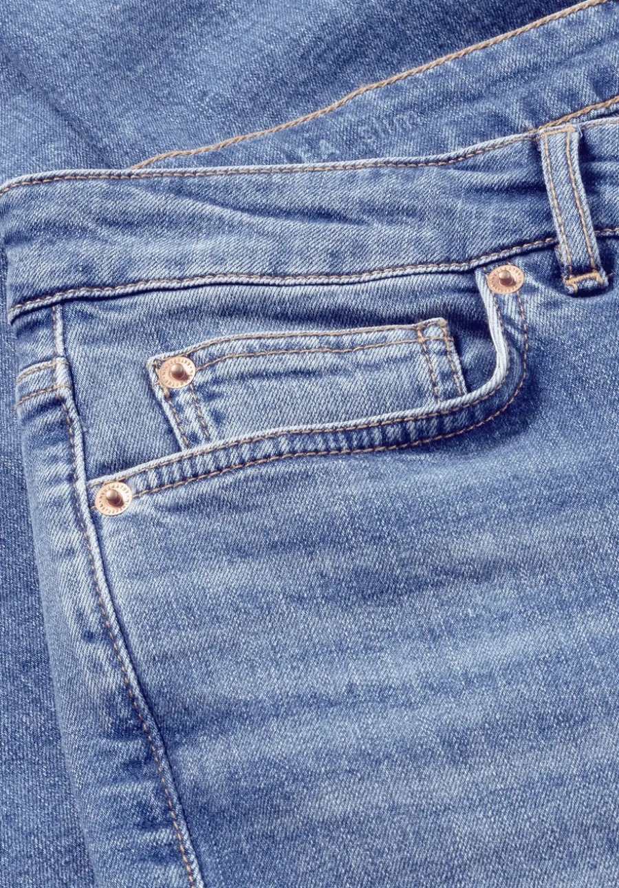 Jeans LEA Mid Rise Slim aus Bio-Denim von hessnatur
