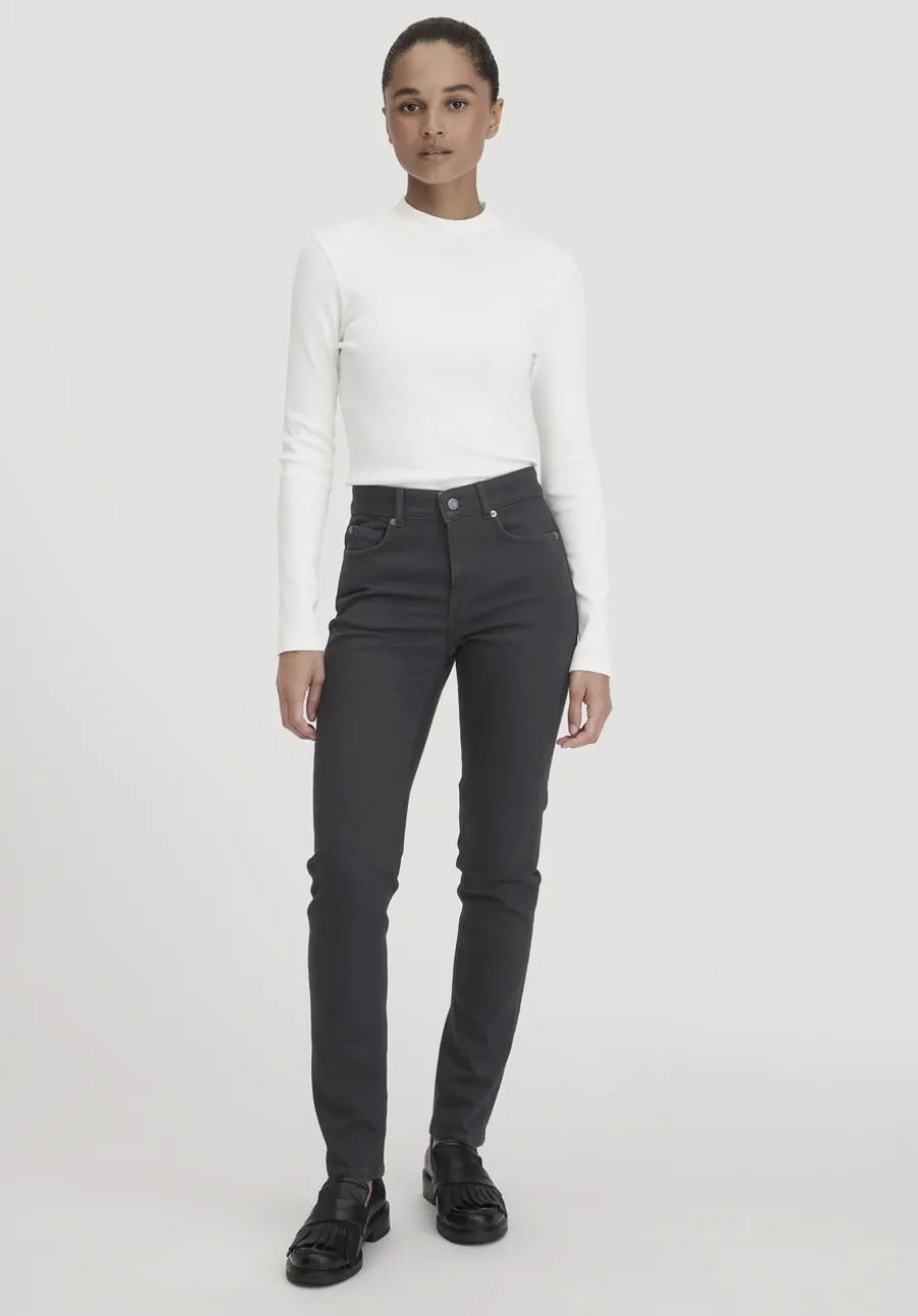 Jeans LEA Slim aus Bio-Denim von hessnatur