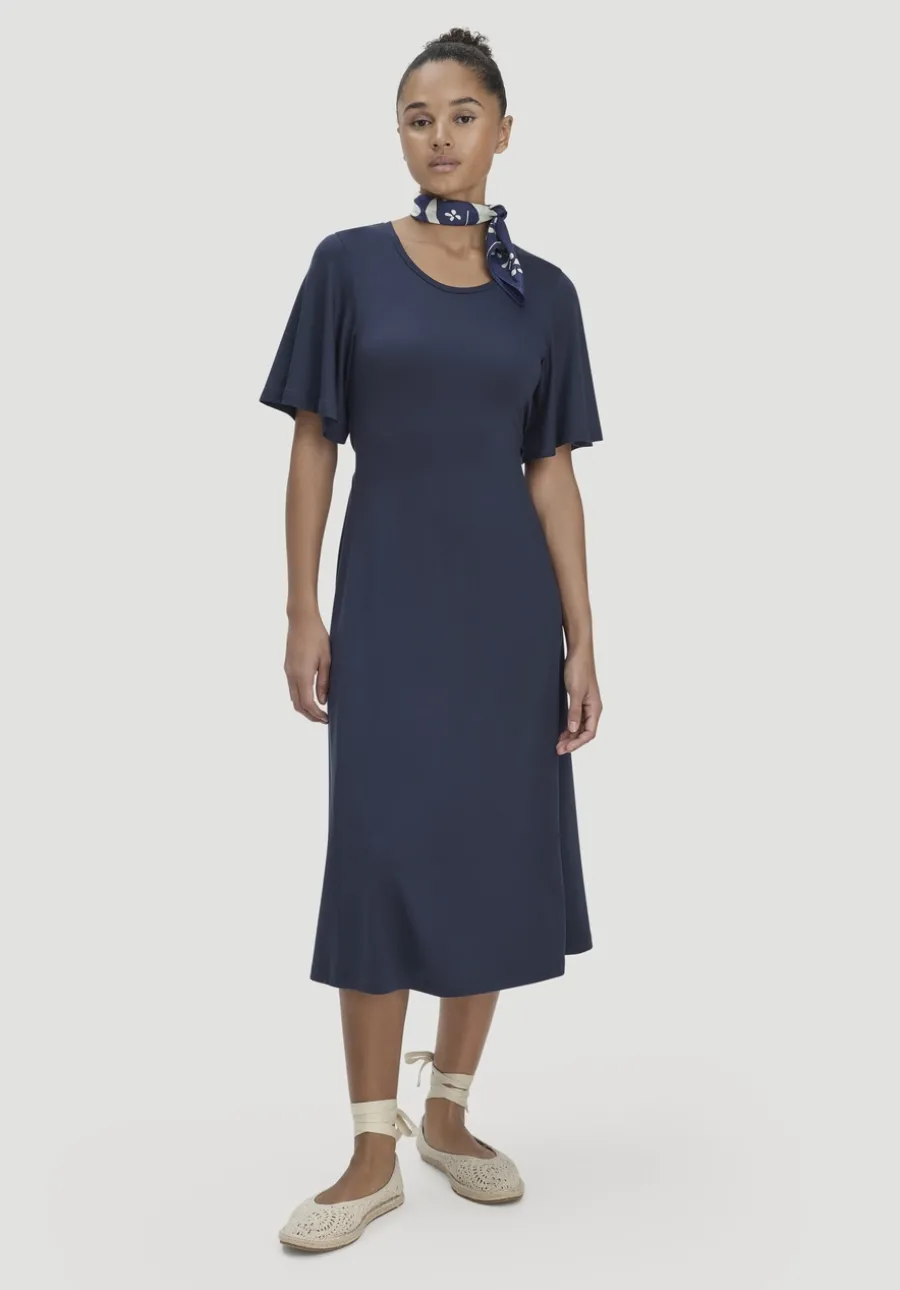 Jersey Kleid Kniebedeckend Slim aus TENCEL™ Lyocell von hessnatur
