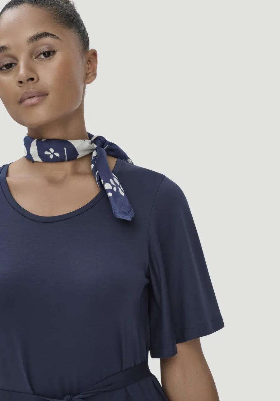 Jersey Kleid Kniebedeckend Slim aus TENCEL™ Lyocell von hessnatur