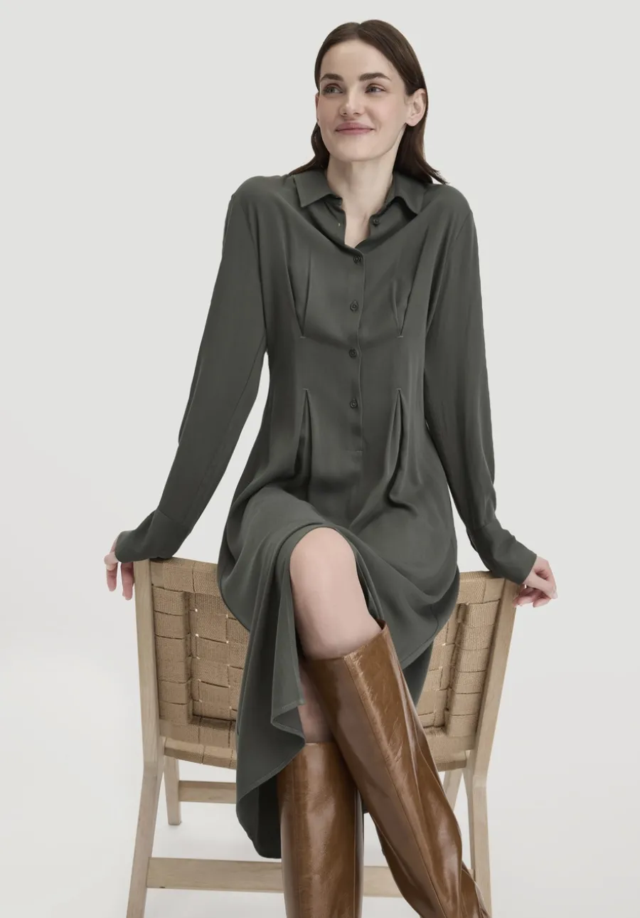 Kleid Midi Regular aus reiner LENZING™ ECOVERO™ Viskose von hessnatur