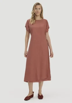 Kleid mit Wickeloptik Midi aus reinem Leinen von hessnatur