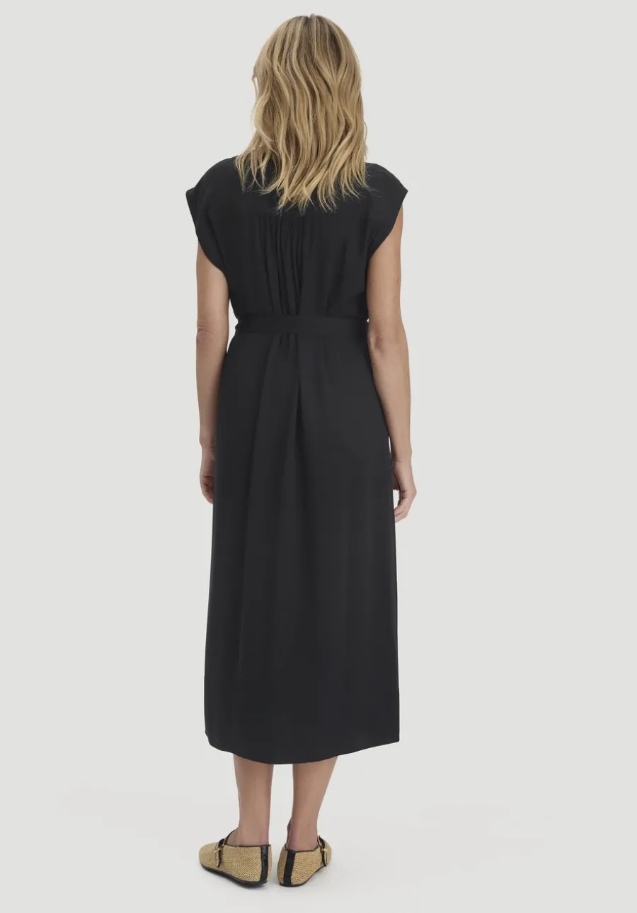 Kleid mit Wickeloptik Midi aus LENZING™ ECOVERO™ von hessnatur
