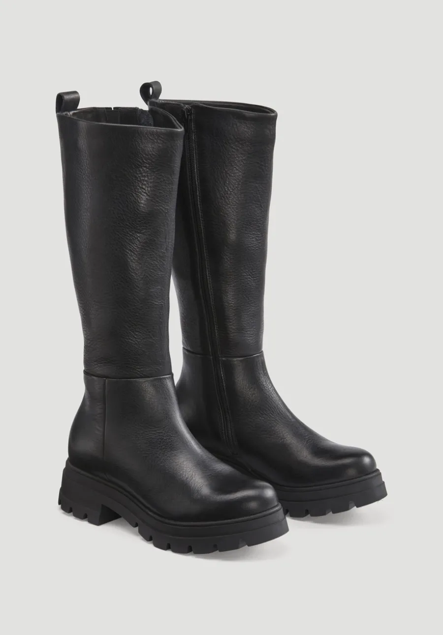 Langschaft-Stiefel aus chromfrei gegerbtem Leder von hessnatur