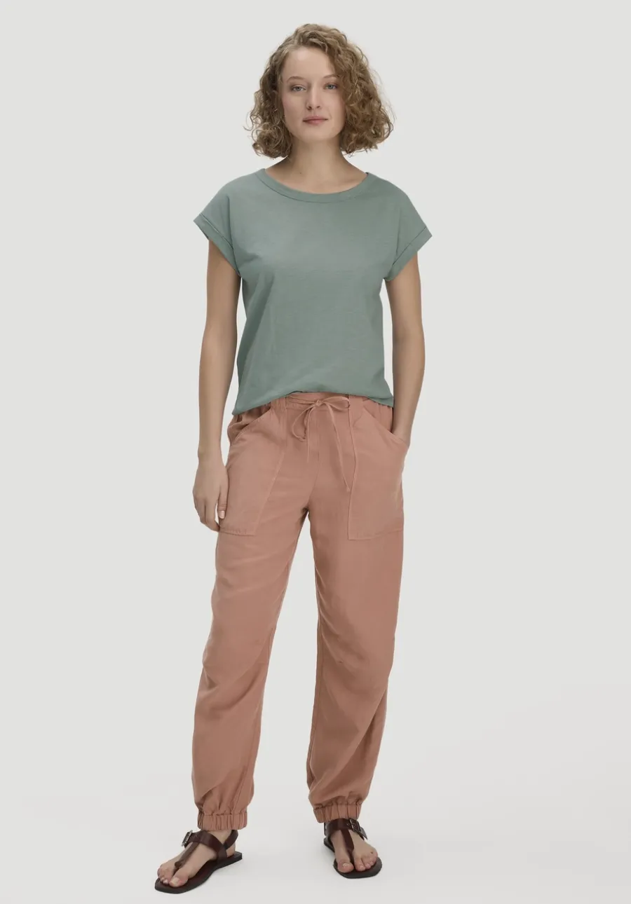 Light Slub T-Shirt Relaxed aus reiner Bio-Baumwolle von hessnatur