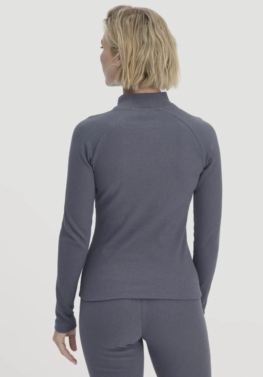 Longsleeve Fitted BETTER RECYCLING aus Bio-Baumwolle von hessnatur