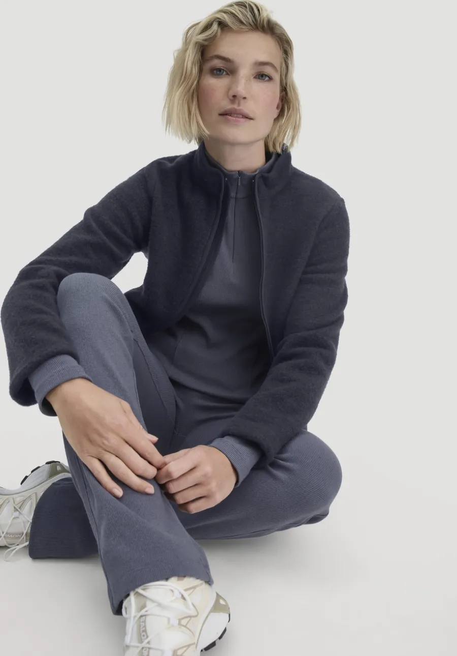 Longsleeve Fitted BETTER RECYCLING aus Bio-Baumwolle von hessnatur