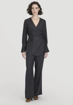 Nadelstreifenhose Wide Leg Relaxed aus reiner LENZING™ ECOVERO™ Viskose von hessnatur