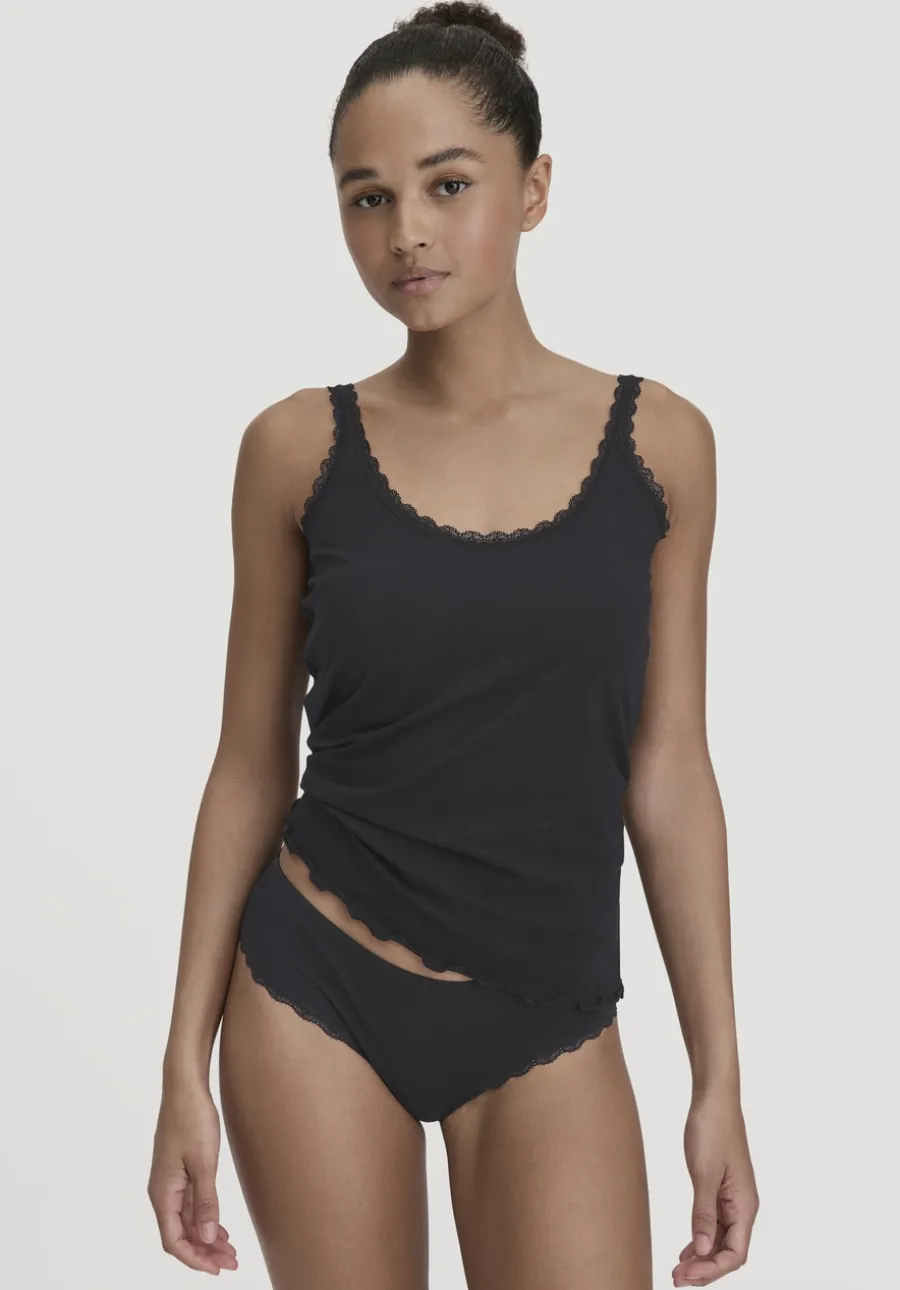 Panty Regular Cut COTTON FEEL LACE aus Bio-Baumwolle von hessnatur