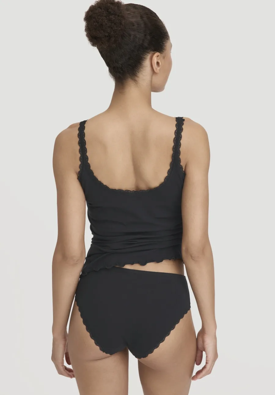 Panty Regular Cut COTTON FEEL LACE aus Bio-Baumwolle von hessnatur