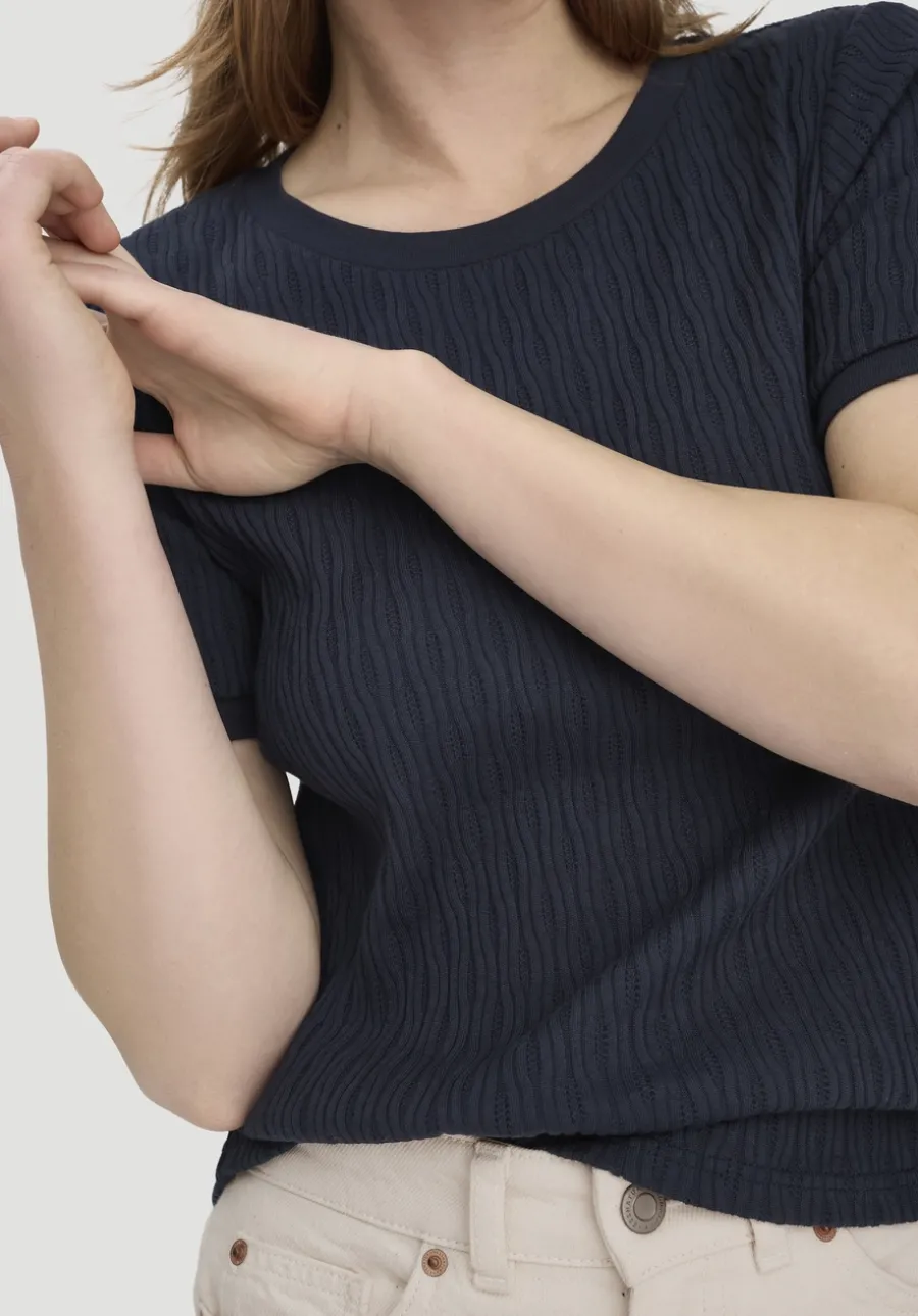 Pointelle T-Shirt Regular aus reiner Bio-Baumwolle von hessnatur