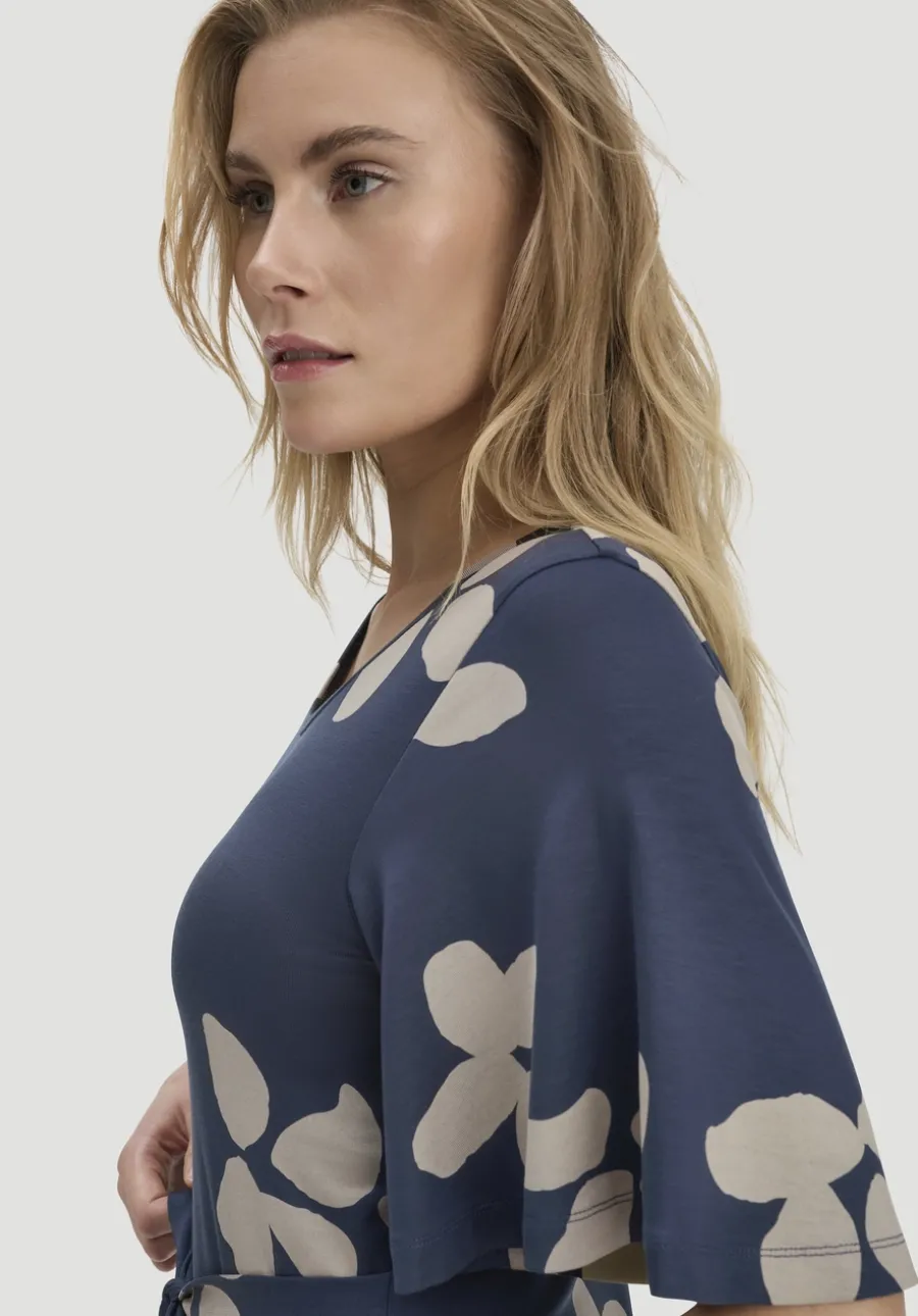 Print Jersey Kleid kniebedeckend Slim aus TENCEL™ Lyocell von hessnatur