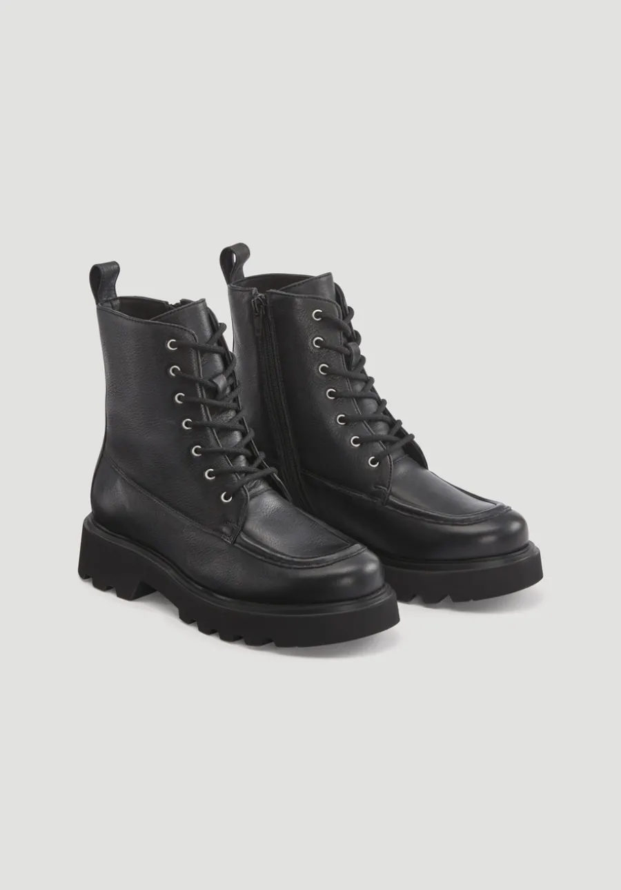 Schnürboots aus chromfrei gegerbtem Leder von hessnatur