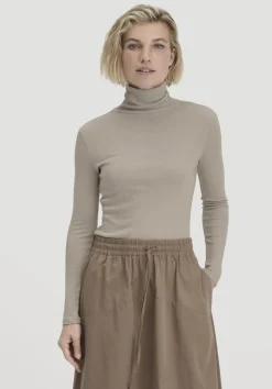 Softrib Longsleeve Fitted aus Bio-Baumwolle und TENCEL™ Modal von hessnatur