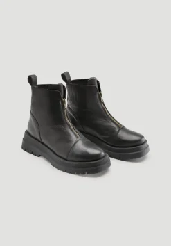 Stiefelette mit Zipper aus chromfrei gegerbtem Leder von hessnatur
