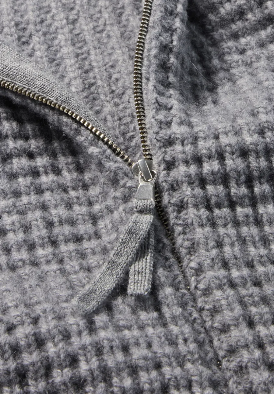 Strick Jacke Relaxed BETTER RECYCLING aus reiner Bio-Merinowolle von hessnatur