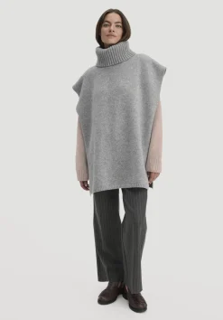 Strick Poncho Pullover Oversize BETTER RECYCLING aus reiner Bio-Merinowolle von hessnatur