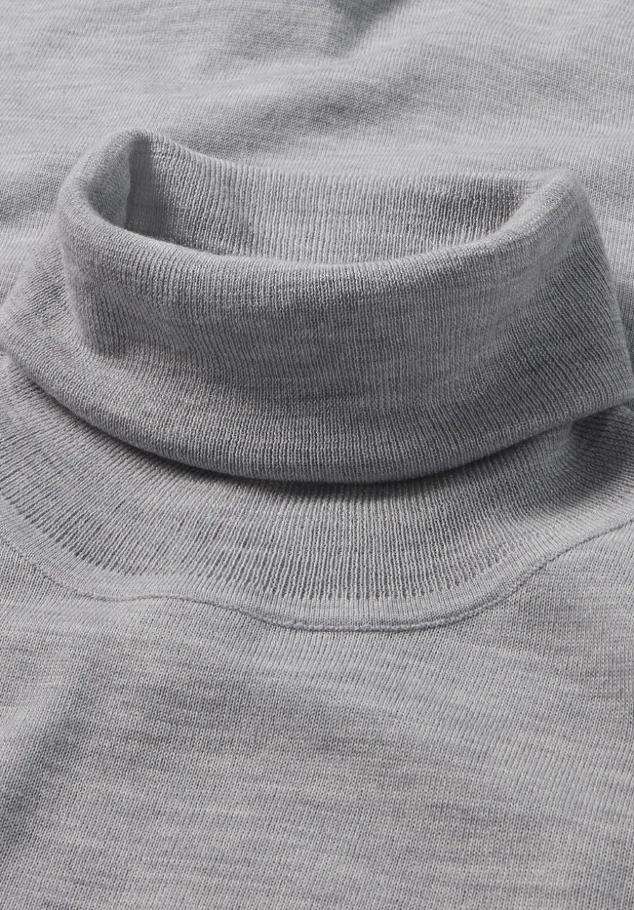 Strick Rollkragen Pullover Slim aus reiner Bio-Merinowolle von hessnatur