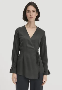 Wickelbluse Regular aus TENCEL™ Lyocell von hessnatur