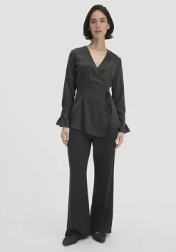 Wickelbluse Regular aus TENCEL™ Lyocell von hessnatur