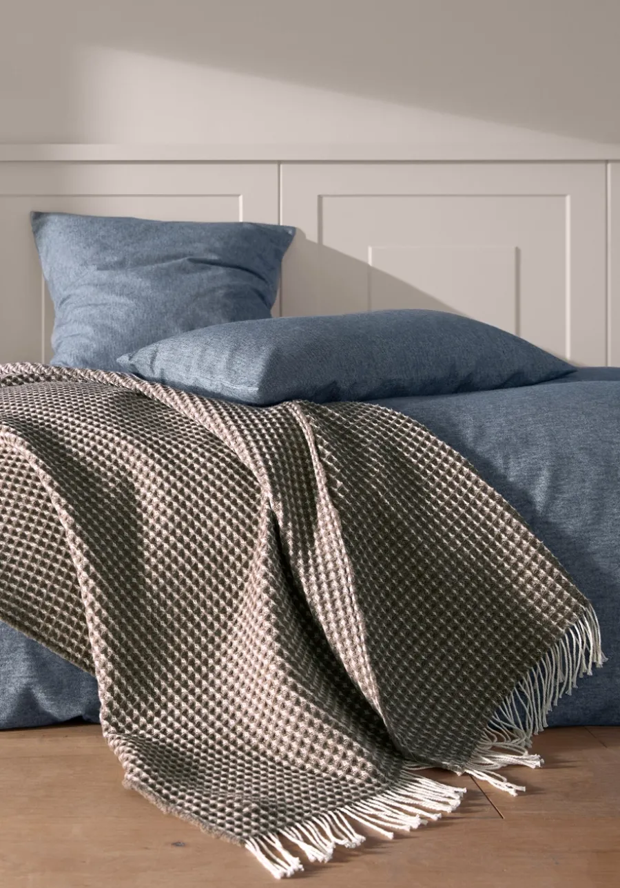 Wollmix Waffle Plaid YARA aus Bio-Lambswool mit Bio-Baumwolle von hessnatur